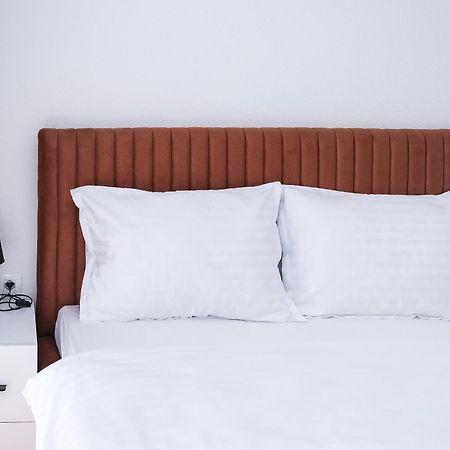 Nest Apartments Gjakova Esterno foto
