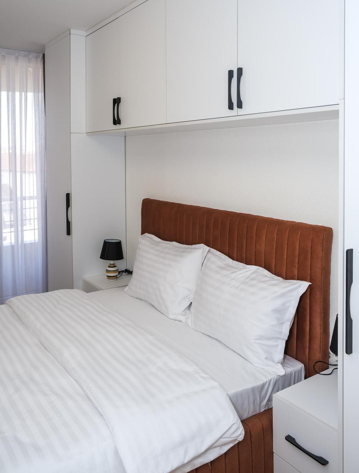 Nest Apartments Gjakova Esterno foto